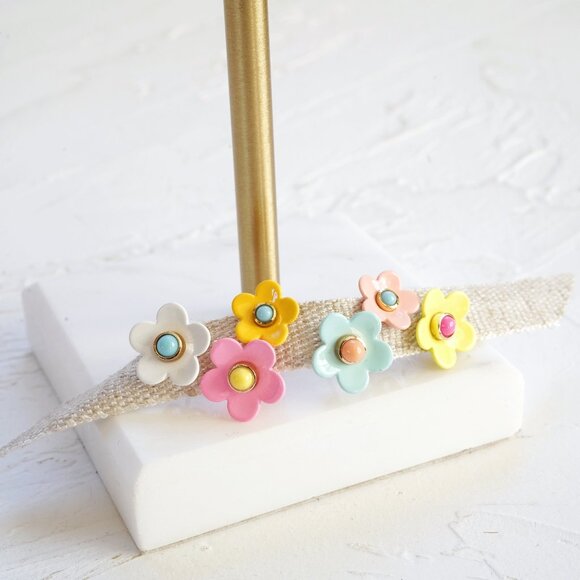 Roxanne Assoulin In Full Bloom Stud Earrings - Picture 2 of 4